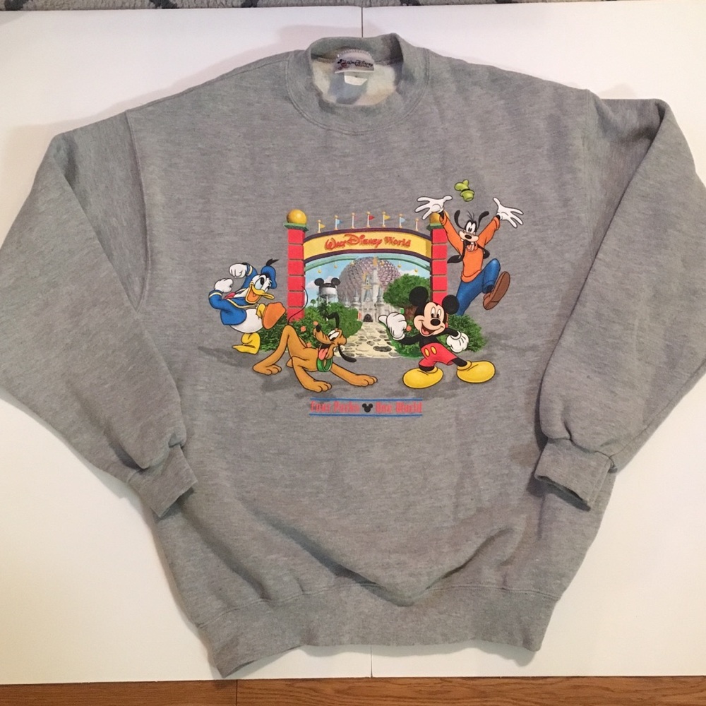 Vintage Disney Sweater Size Medium